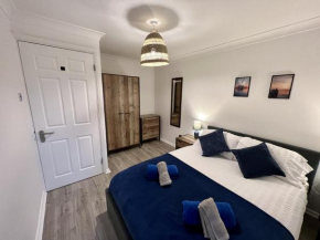 Charming 1BR Next to The Lanes by Sullivan Stays